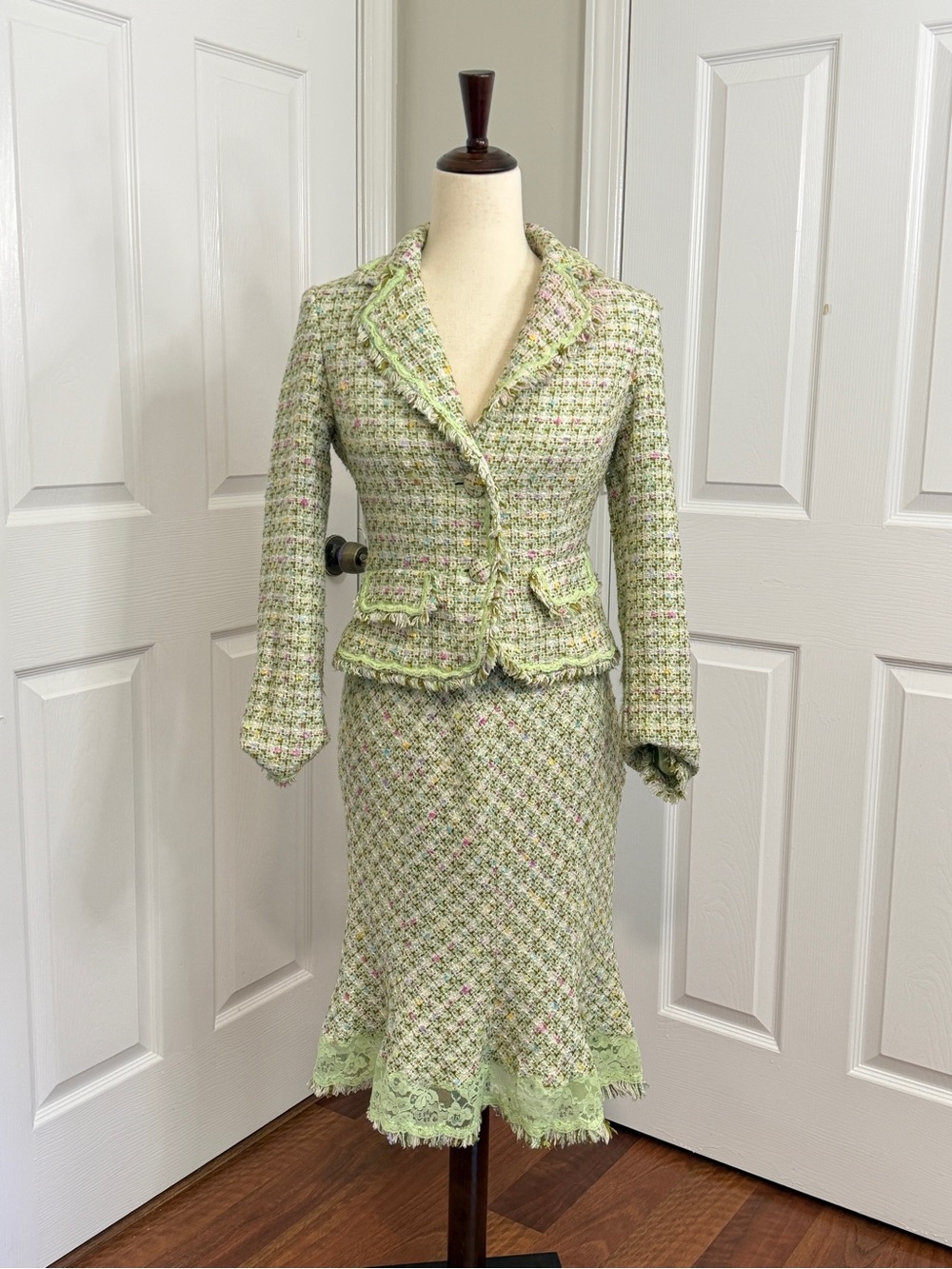 Pastel Green Tweed Pencil Skirt — Feminine Lace Hem